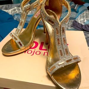 Downsizing Shoe Sale